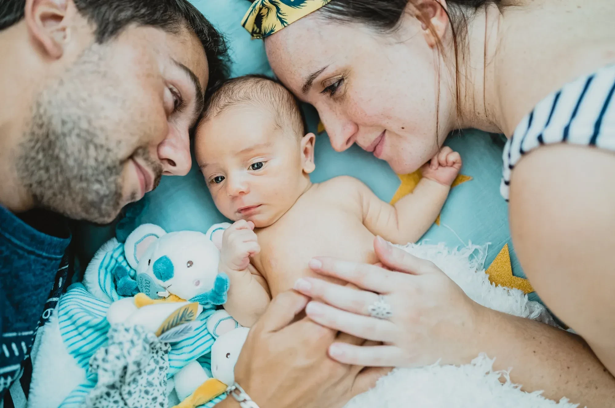 seance-naissance-tendresse-familiale.webp seance-naissance-tendresse-familiale.webp