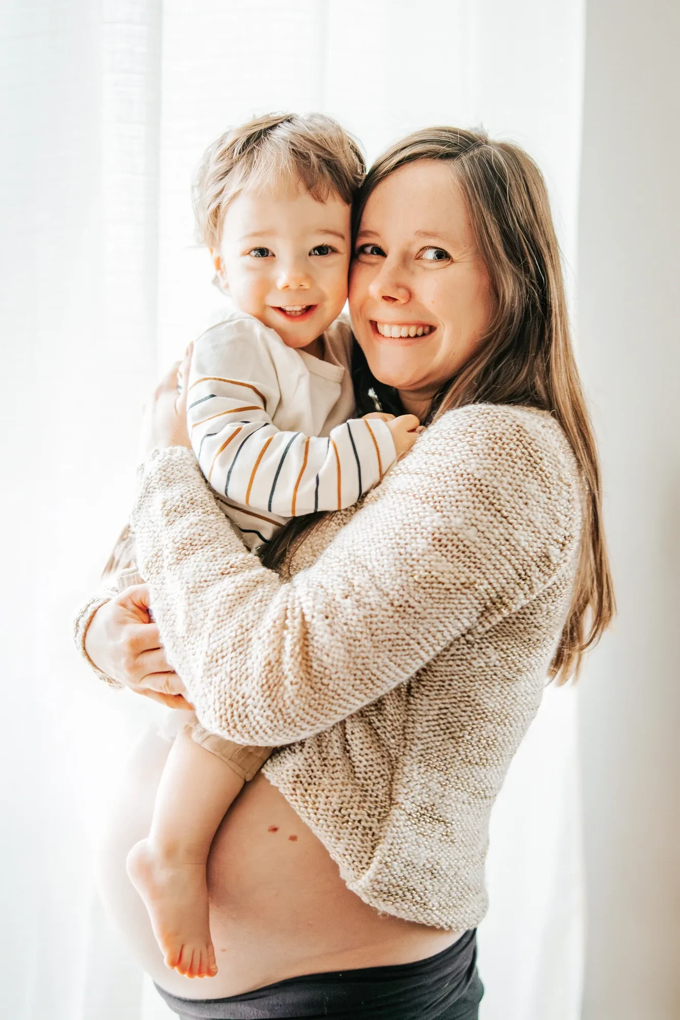 photo-ventre-rond-tendresse.webp photo-ventre-rond-tendresse.webp